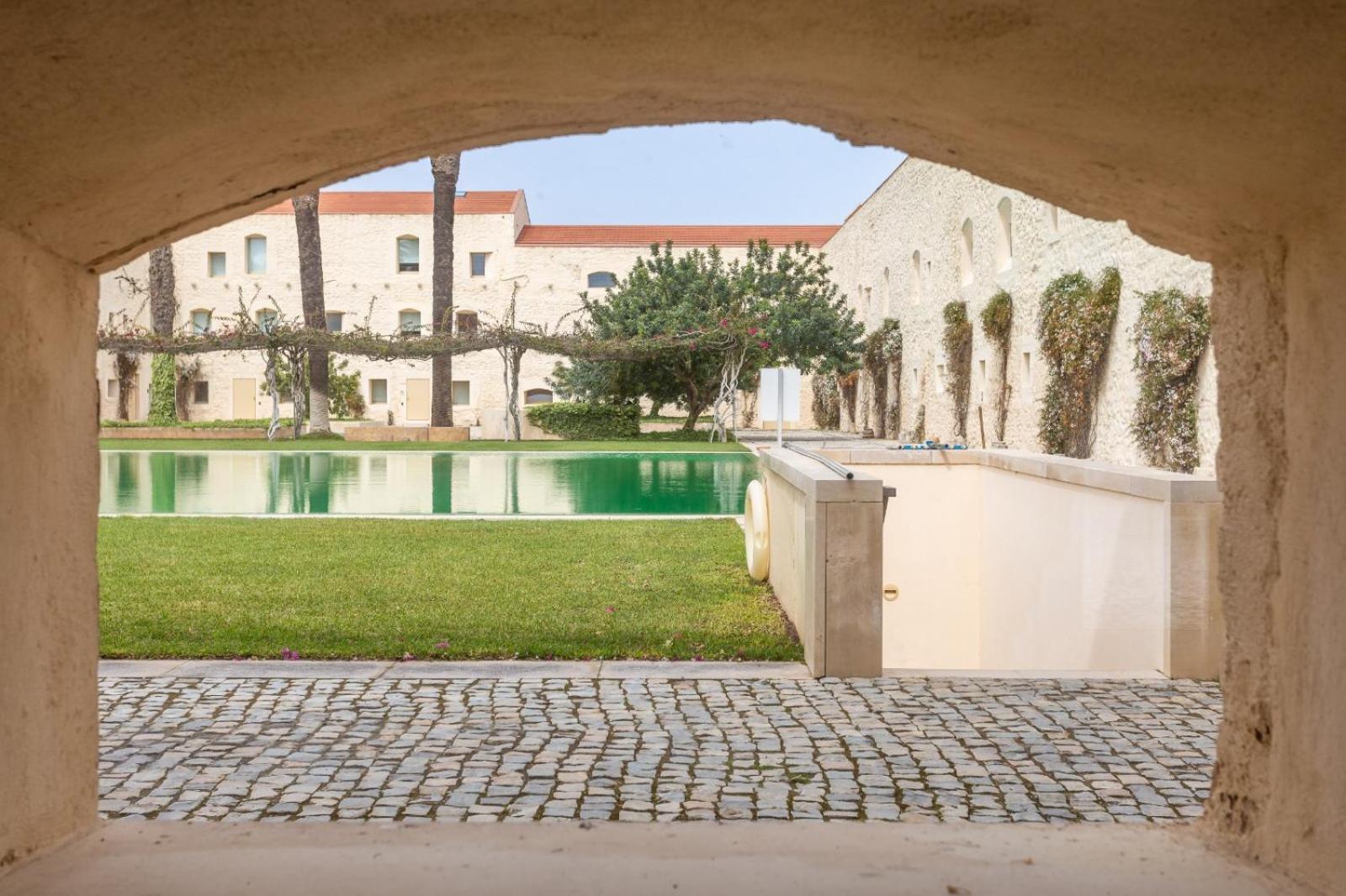 Convento Bernardas - One Of A Kind -